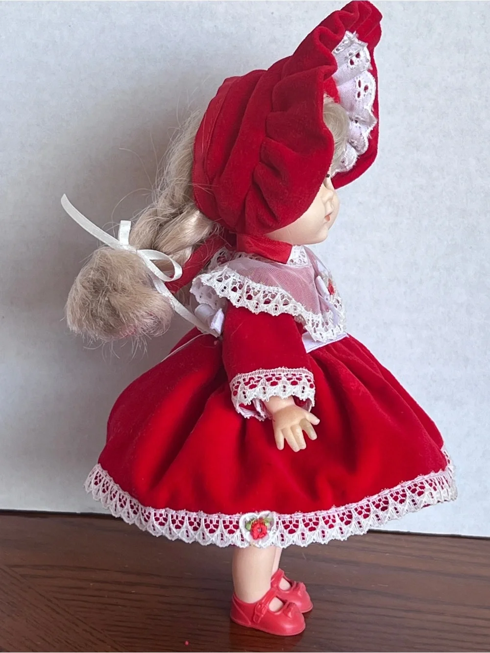 Classic Red Velvet Dress Doll with Bonnet - Kids Toys
